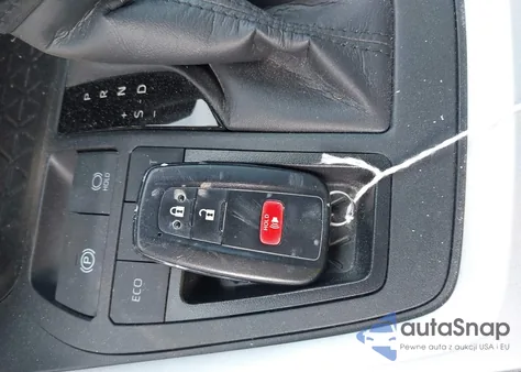 2024 Toyota Rav4 Xle из США, поврежденный, VIN 2T3W1RFV5RW331633